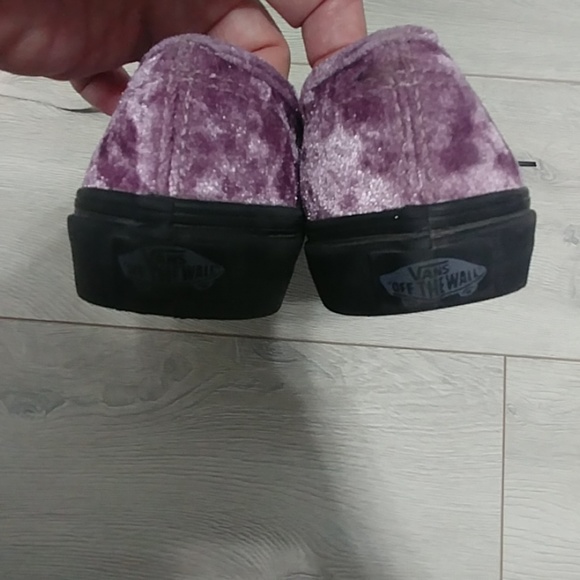 VANS OFF THE WALL Velvet sneakers - Picture 2 of 3